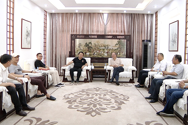 母校热点39.jpg 母校热点39.jpg