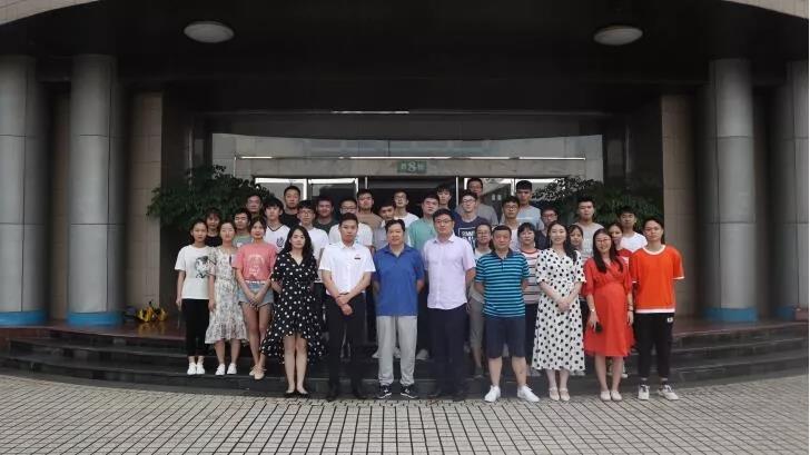 校友工作志愿者协会第六届换届大会 暨成立五周年纪念座谈会顺利举行