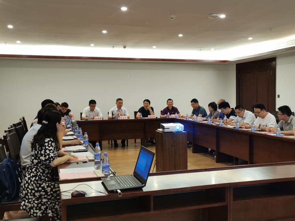 罗玉峰出席信息学院2020年本科教学工作暨党建工作研讨会时强调：总结经验 充分研讨 再接再厉 为推动学校高质量跨越式发展作出更大的贡献