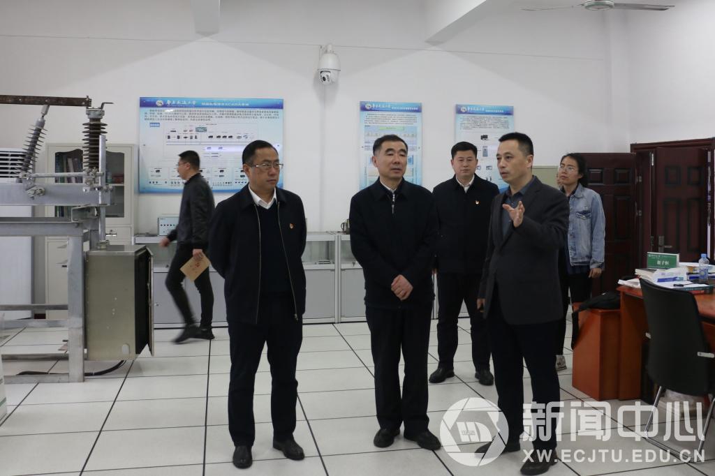 党史学习教育省委宣讲团宣讲报告会在我校举行