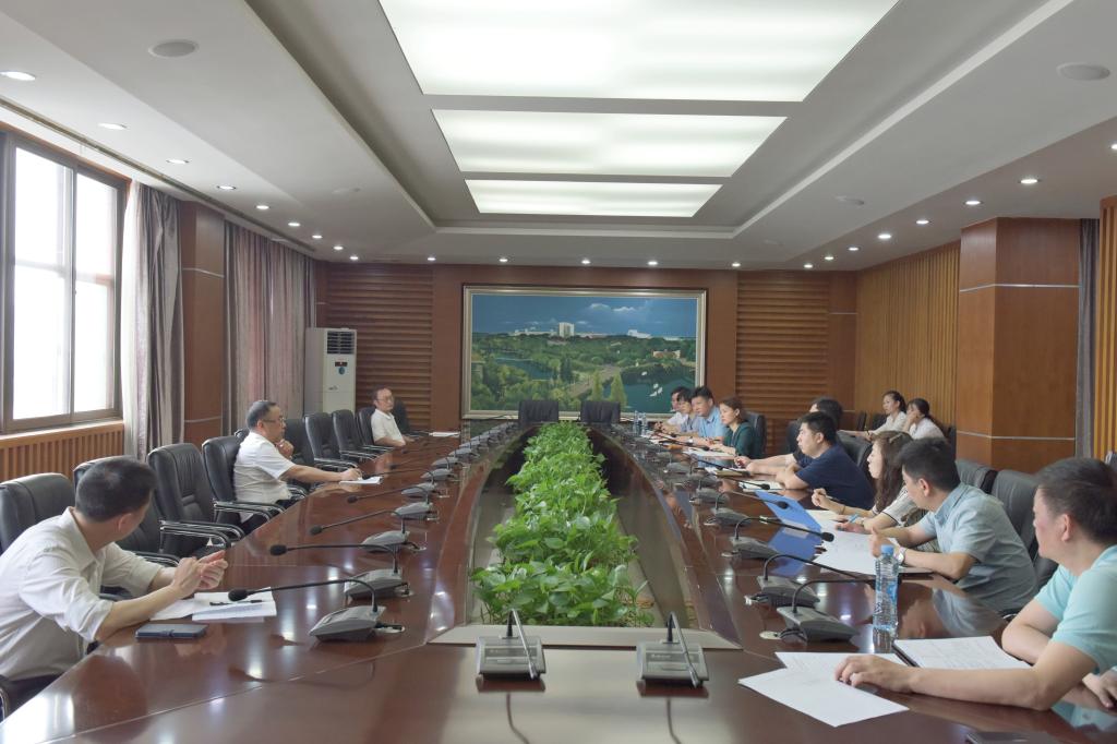 加强统筹协调 稳妥有序推进校庆工作