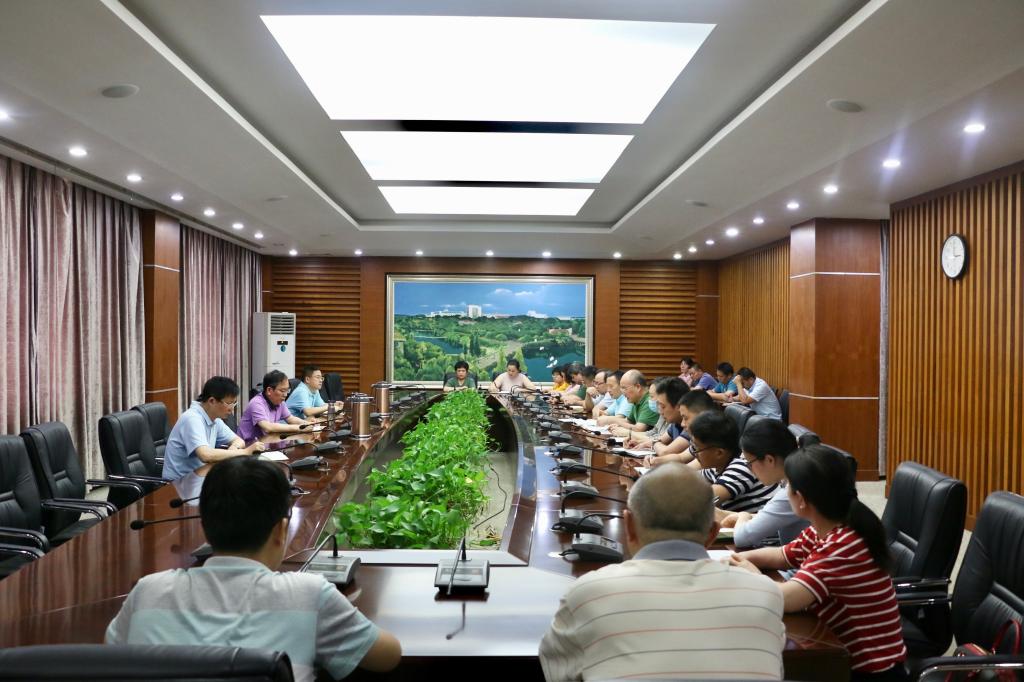 柳和生到网信中心调研