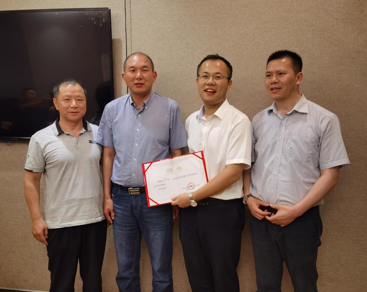 图片8.jpg 图片8.jpg