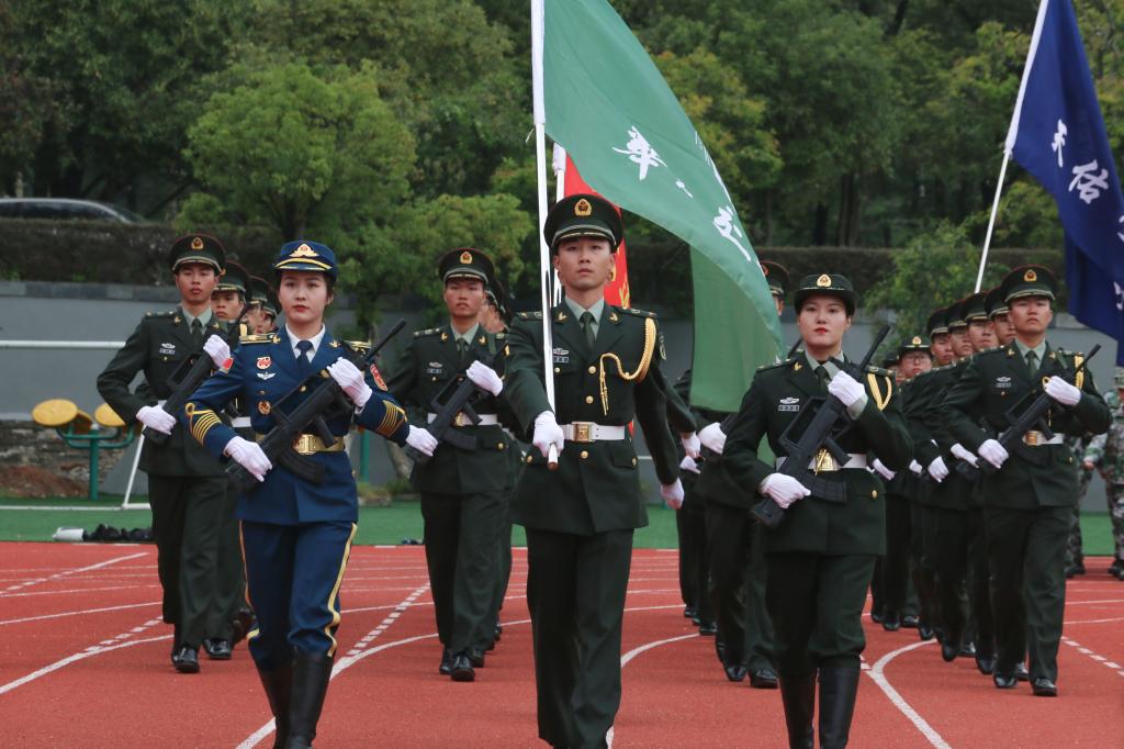 铁心再出发 我校举行2021级开学典礼暨军训汇演