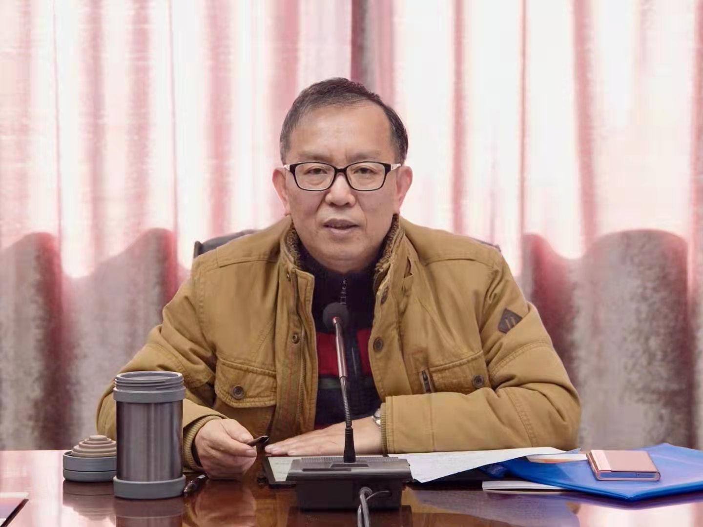 学校召开校庆办工作总结座谈会