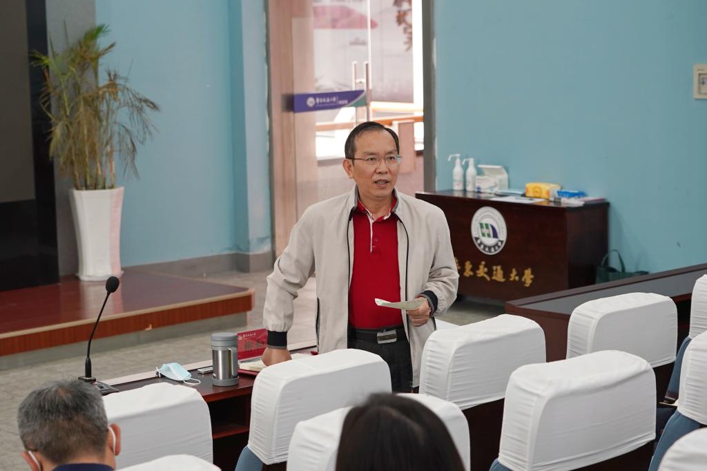 学校召开毕业生就业工作推进会