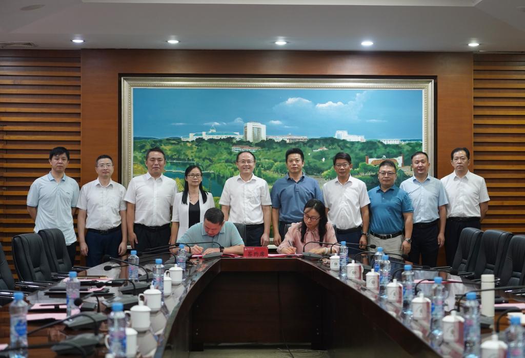 江西省地震局与我校签订战略合作协议