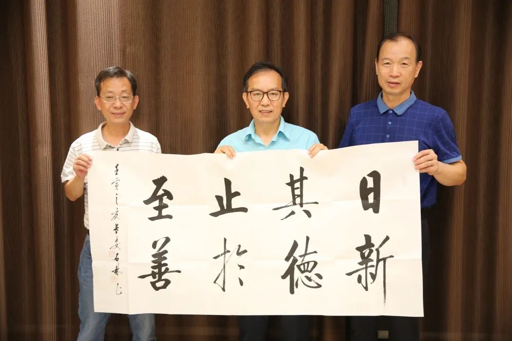 校党委书记柳和生率队走访陕西校友