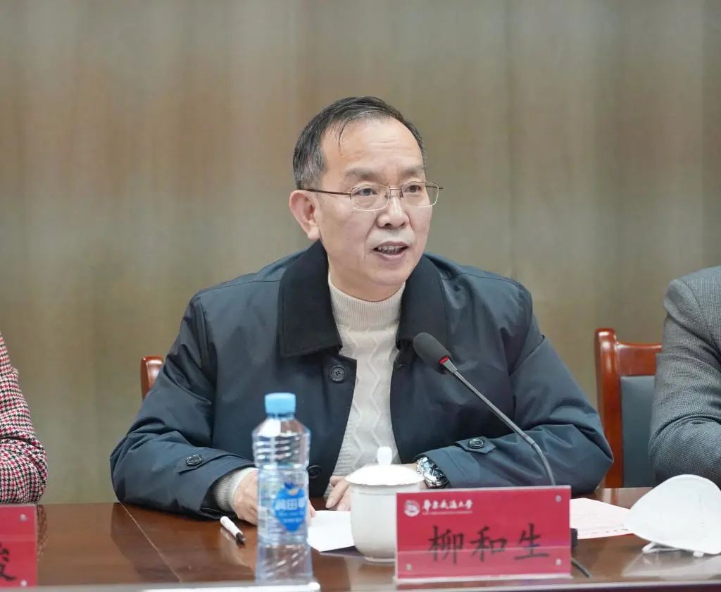 我校与中国铁路上海局集团有限公司签订战略合作协议