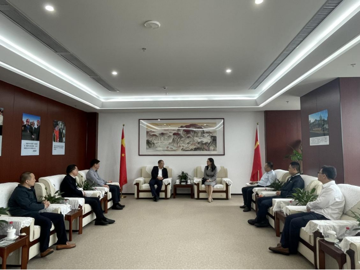 校友走访 | 校党委委员、副校长罗文俊带队走访中国中铁海南区域总部